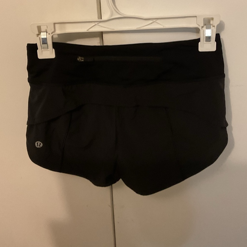 Lululemon spped up short